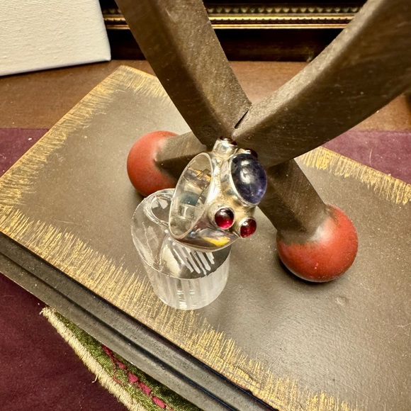Silver ring with garnet and amethyst; size 6.5 from 1990. - Picture 4 of 5